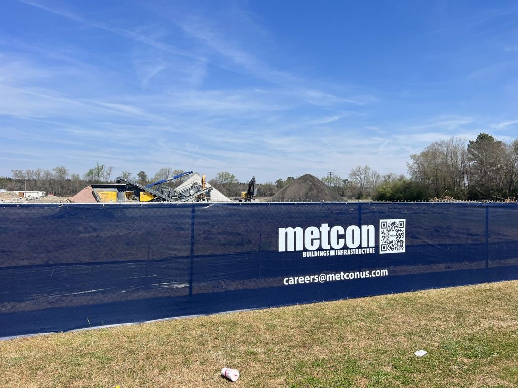 Metcon Buildings and Infrastructure printed mesh construction fence screen